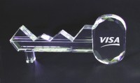 644-87004  CRYSTAL KEY PAPERWEIGHTS