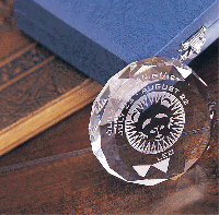636-GEFTJ136 GEM CUT ROUND CRYSTAL PAPERWEIGHT