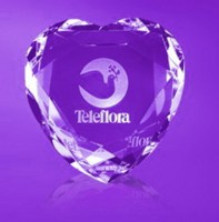 649-17001  Faceted Heart Paperweight